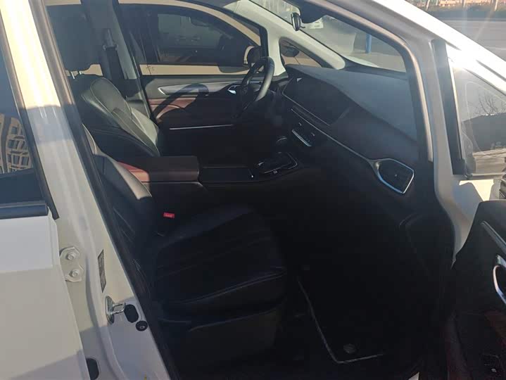 Фото 8 - GAC Trumpchi M6