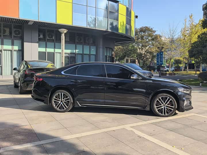 Фото 6 - Geely Preface