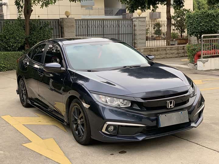 Фото 3 - Honda Civic