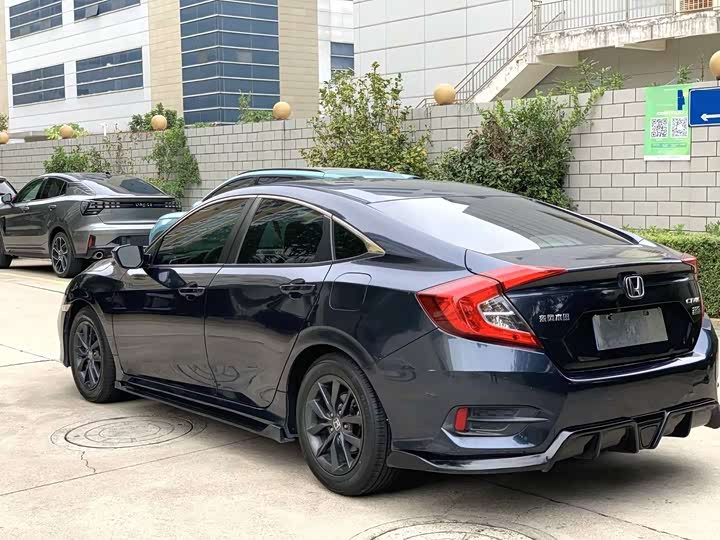 Фото 5 - Honda Civic