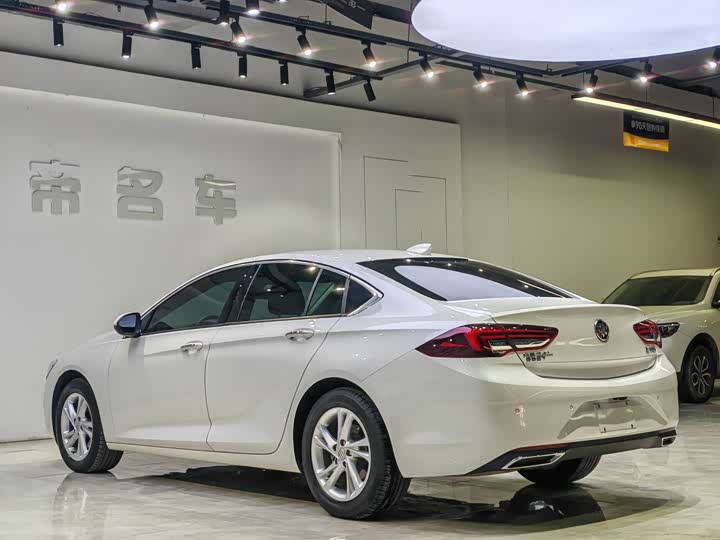 Фото 4 - Buick Regal