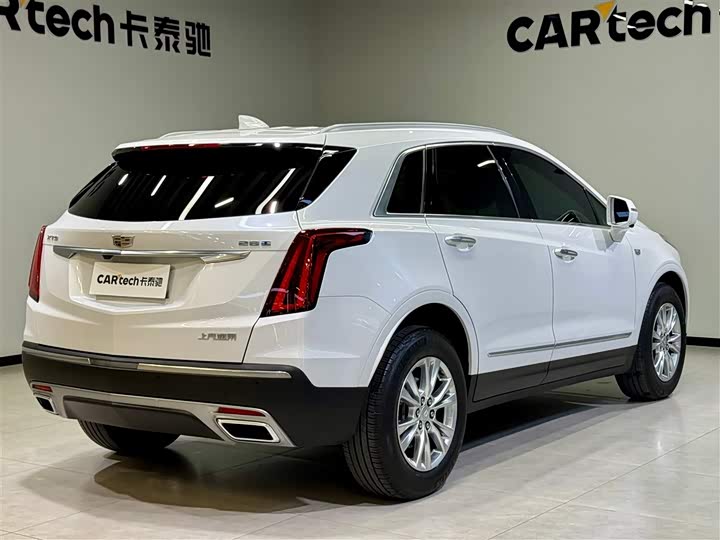 Фото 4 - Cadillac XT5