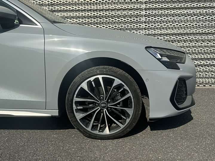 Фото 5 - Audi A3