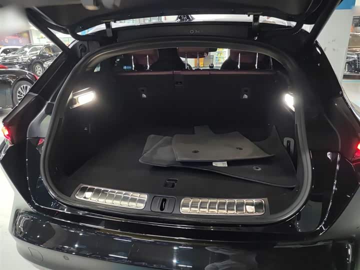 Фото 9 - Nio ET5