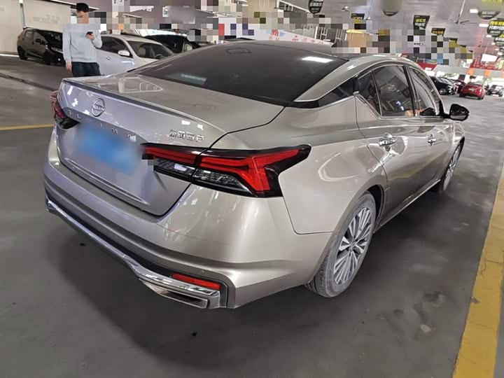 Фото 7 - Nissan Teana