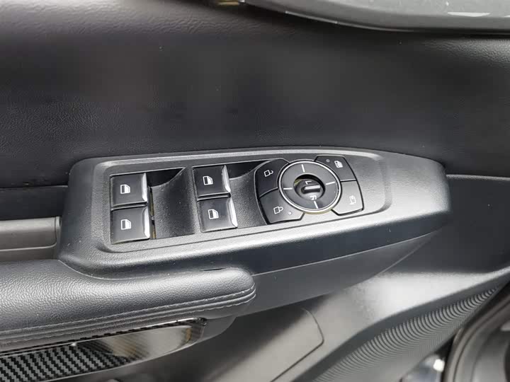 Фото 9 - Ford Ranger