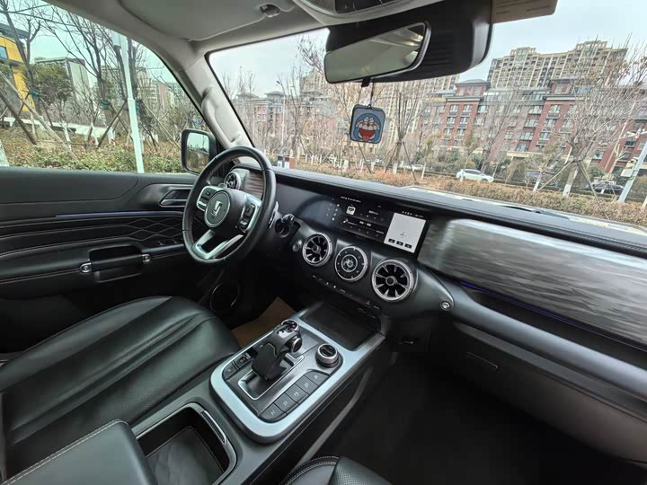 Фото 5 - Tank 300