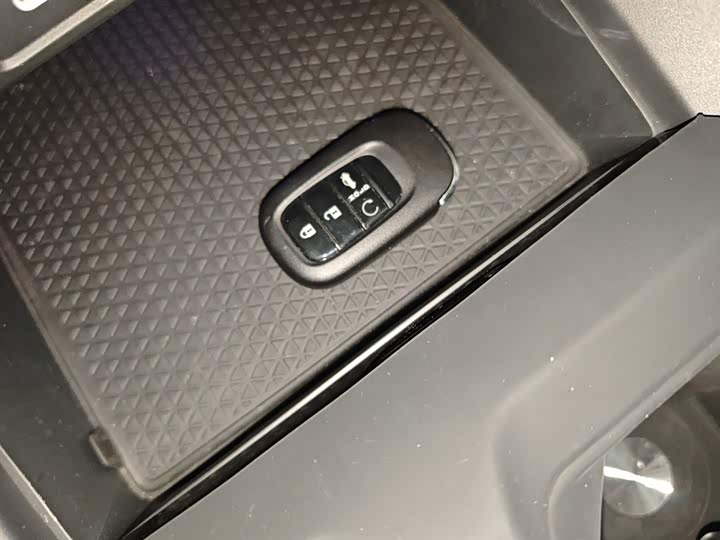 Фото 9 - Honda Accord