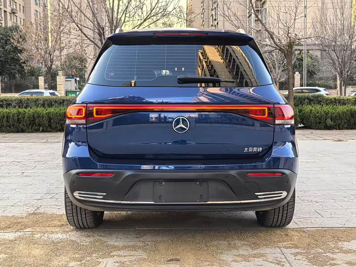 Фото 9 - Mercedes-Benz EQB