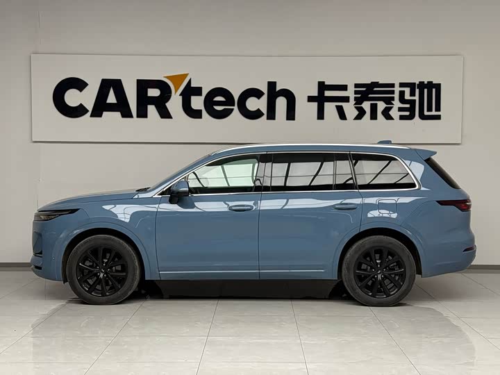 Фото 4 - LiXiang One