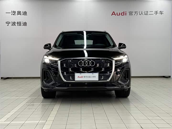 Фото 2 - Audi Q7
