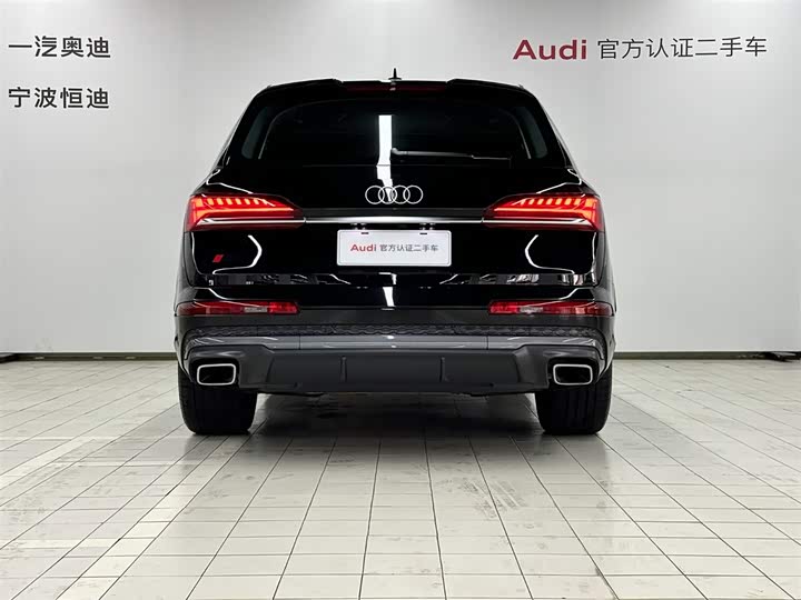 Фото 5 - Audi Q7