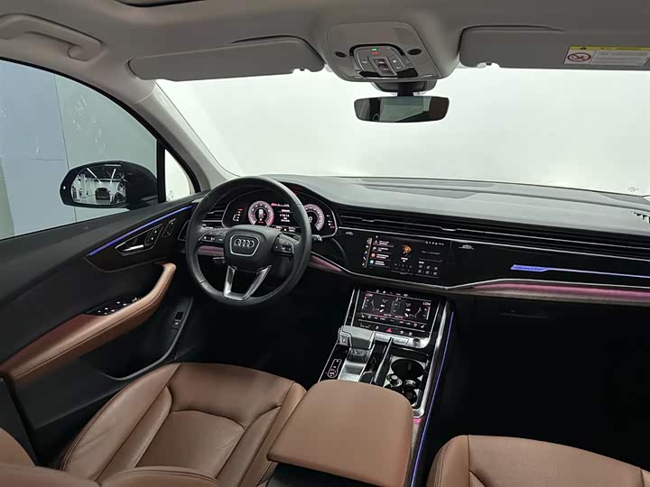 Фото 7 - Audi Q7