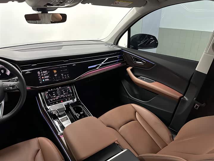 Фото 8 - Audi Q7