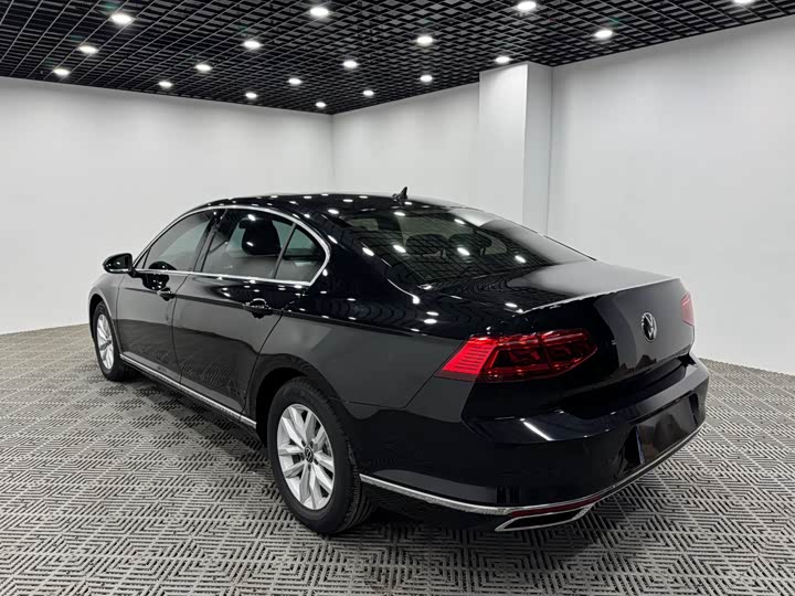 Фото 9 - Volkswagen Magotan