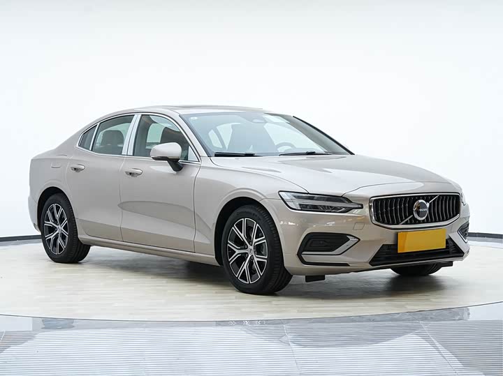 Фото 3 - Volvo S60