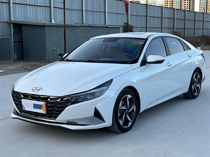 Фото 1 - Hyundai Elantra N line