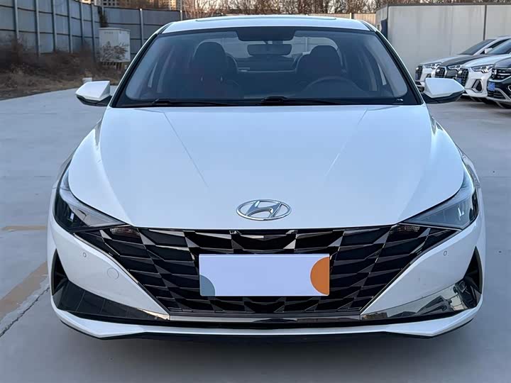 Фото 2 - Hyundai Elantra N line