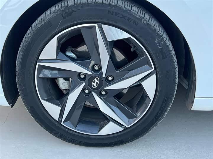 Фото 4 - Hyundai Elantra N line