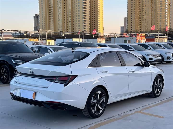 Фото 8 - Hyundai Elantra N line