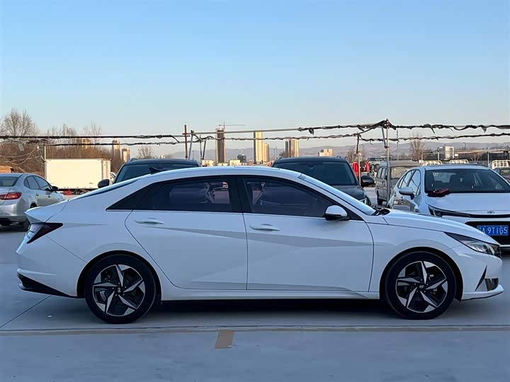 Фото 9 - Hyundai Elantra N line
