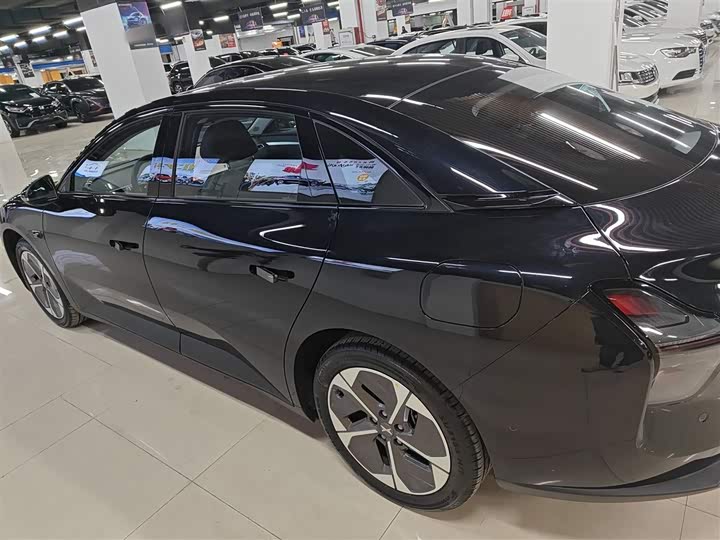 Фото 5 - XPeng Mona M03