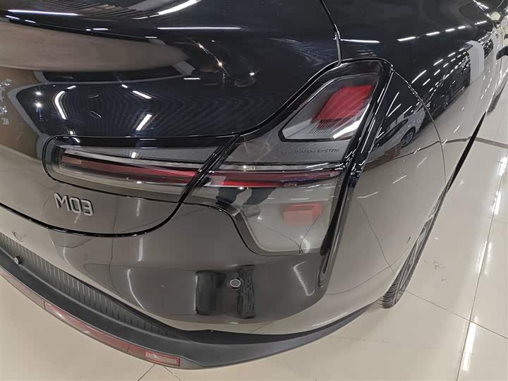 Фото 8 - XPeng Mona M03