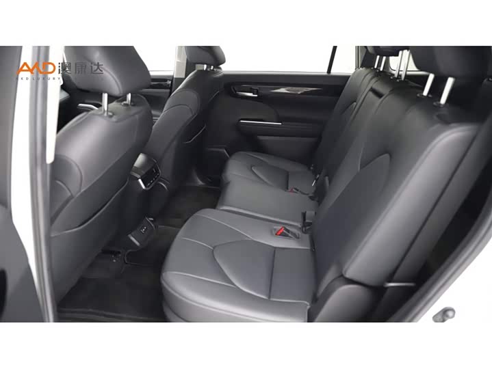 Фото 7 - Toyota Highlander