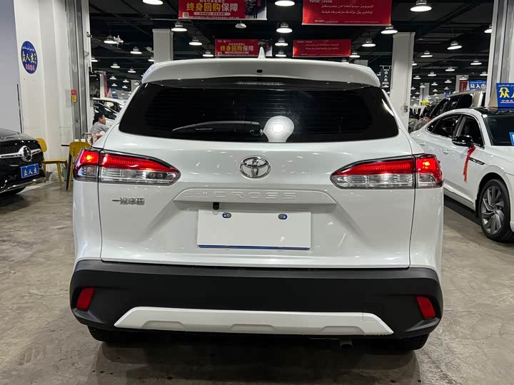 Фото 4 - Toyota Corolla Cross