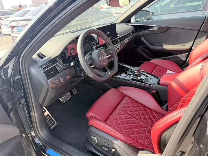 Фото 6 - Audi S4