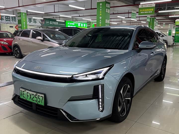 Фото 1 - Geely Galaxy L6