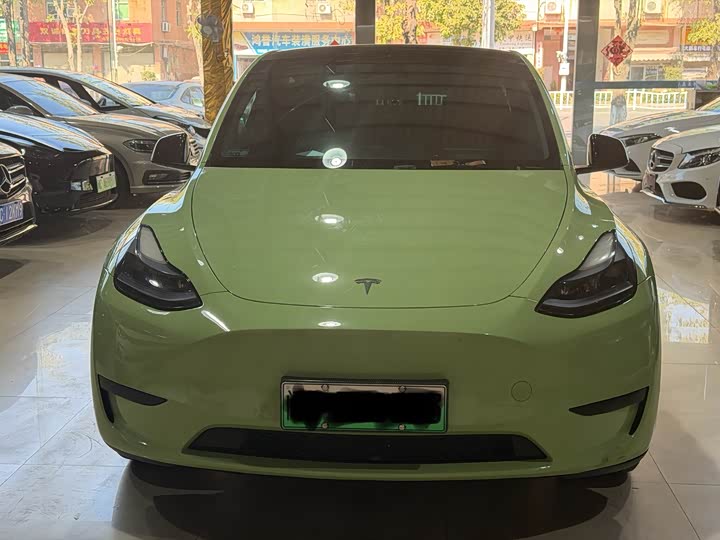 Фото 2 - Tesla Model Y