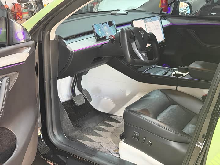 Фото 4 - Tesla Model Y