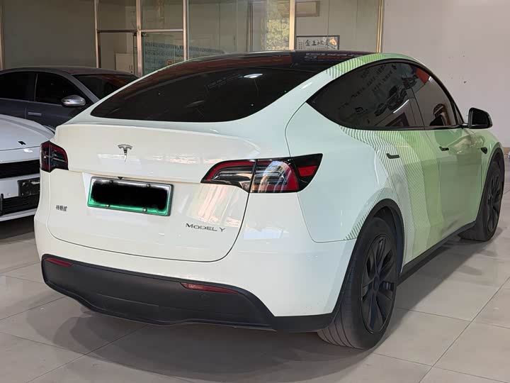 Фото 7 - Tesla Model Y