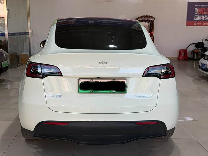 Фото 8 - Tesla Model Y