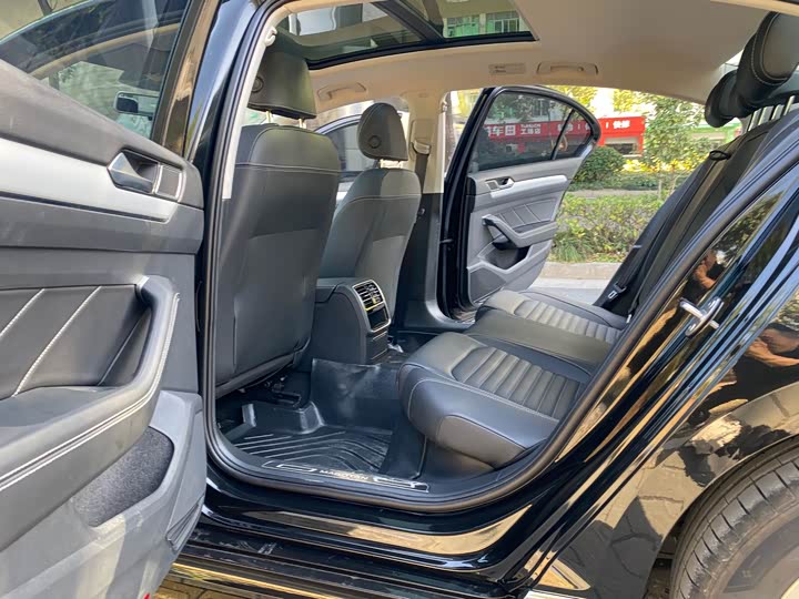 Фото 8 - Volkswagen Magotan