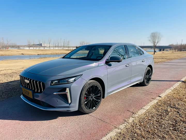 Фото 1 - Geely Preface L