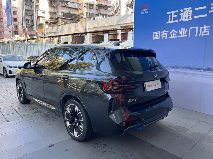 Фото 4 - BMW iX3