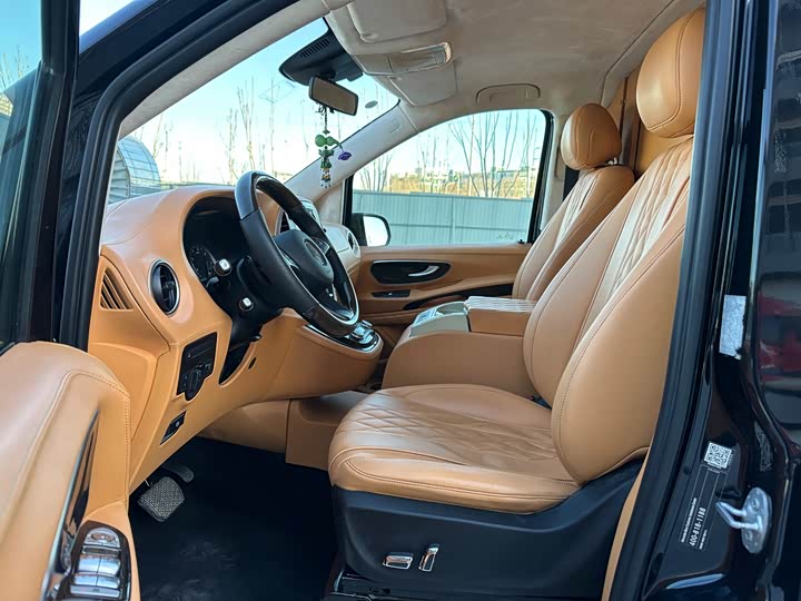 Фото 4 - Mercedes-Benz Vito