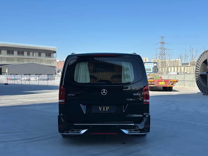 Фото 8 - Mercedes-Benz Vito
