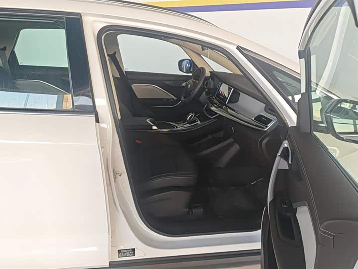 Фото 8 - Geely Jiaji