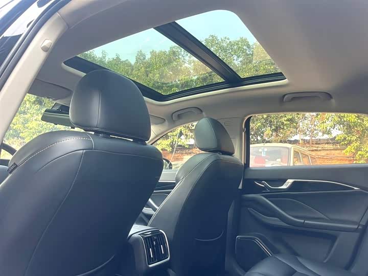 Фото 5 - Bestune B70