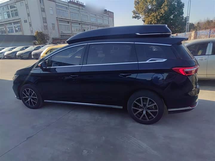 Фото 5 - BYD Song Max Hybrid