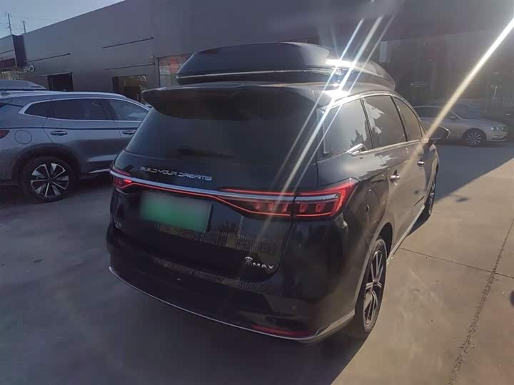 Фото 7 - BYD Song Max Hybrid