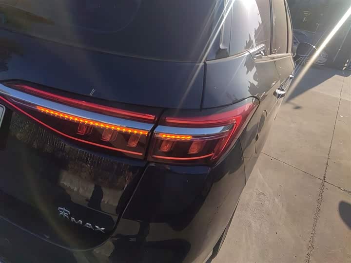 Фото 8 - BYD Song Max Hybrid