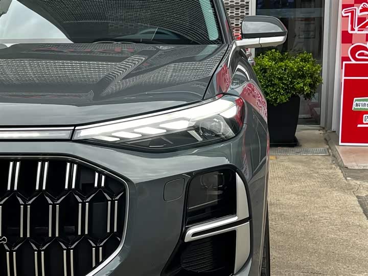 Фото 7 - Audi Q6