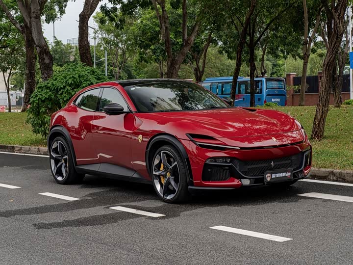 Фото 3 - Ferrari Purosangue