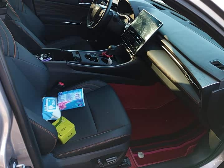 Фото 8 - Toyota Avalon