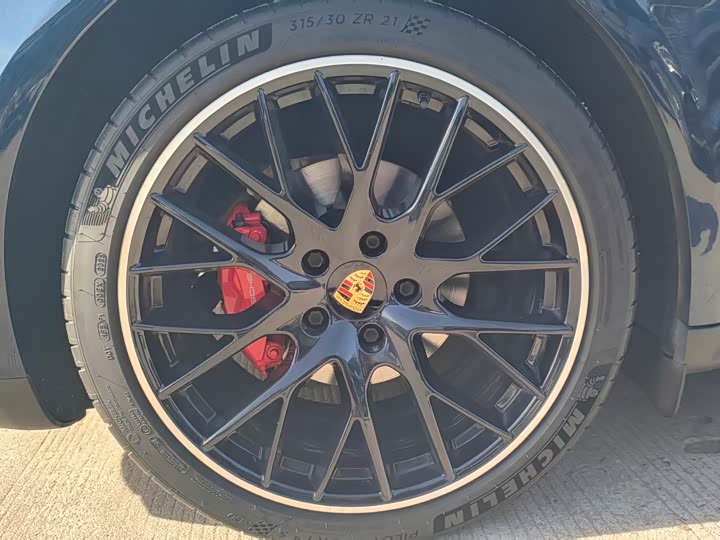 Фото 7 - Porsche Panamera