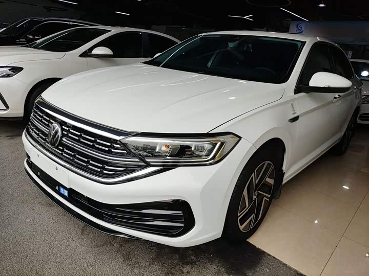 Фото 5 - Volkswagen Sagitar L